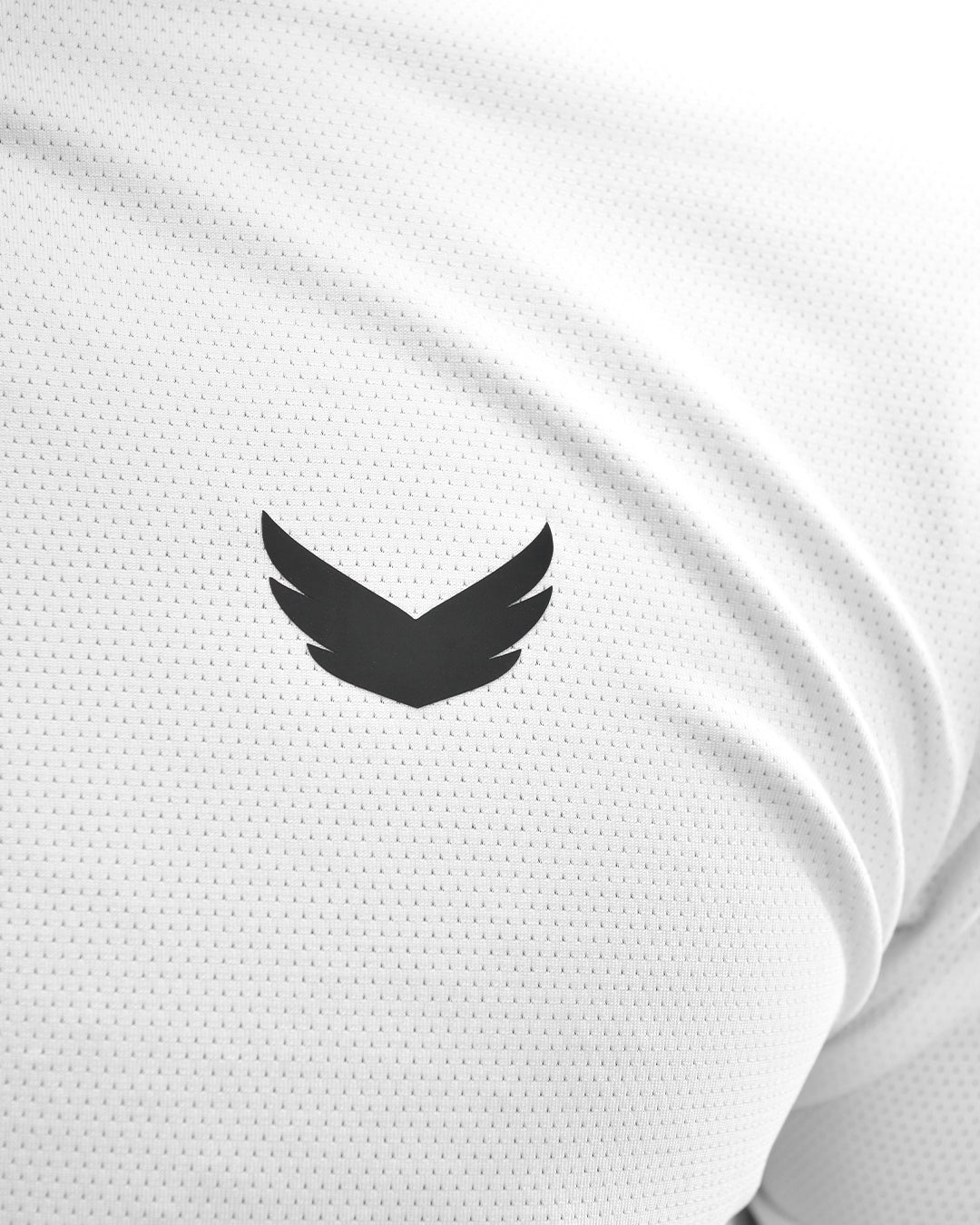 Wings Chromacore Tee – White