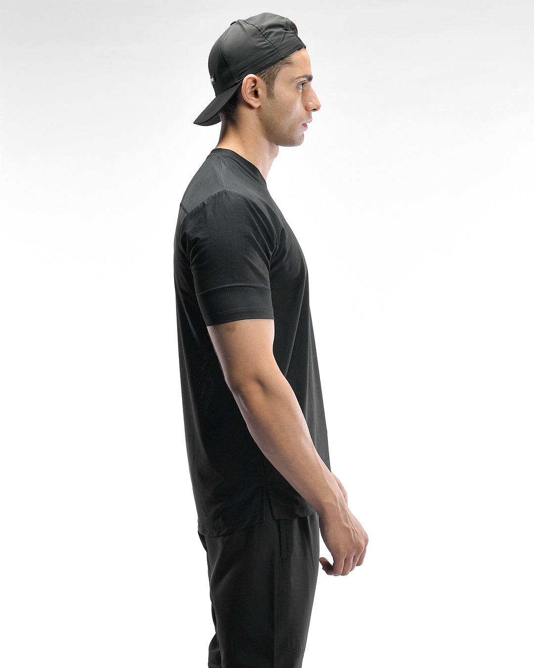 Wings Turbotec V-Neck Tee – Black