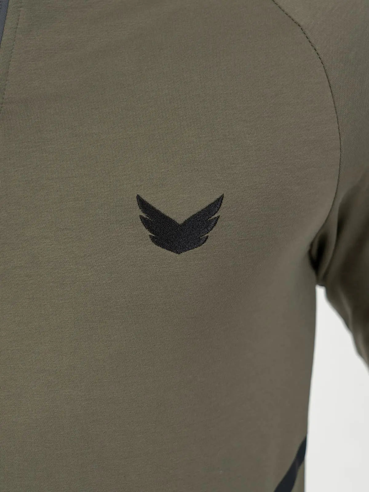 Wings Front Stripe Full-Zip Training Hoodie – Olive